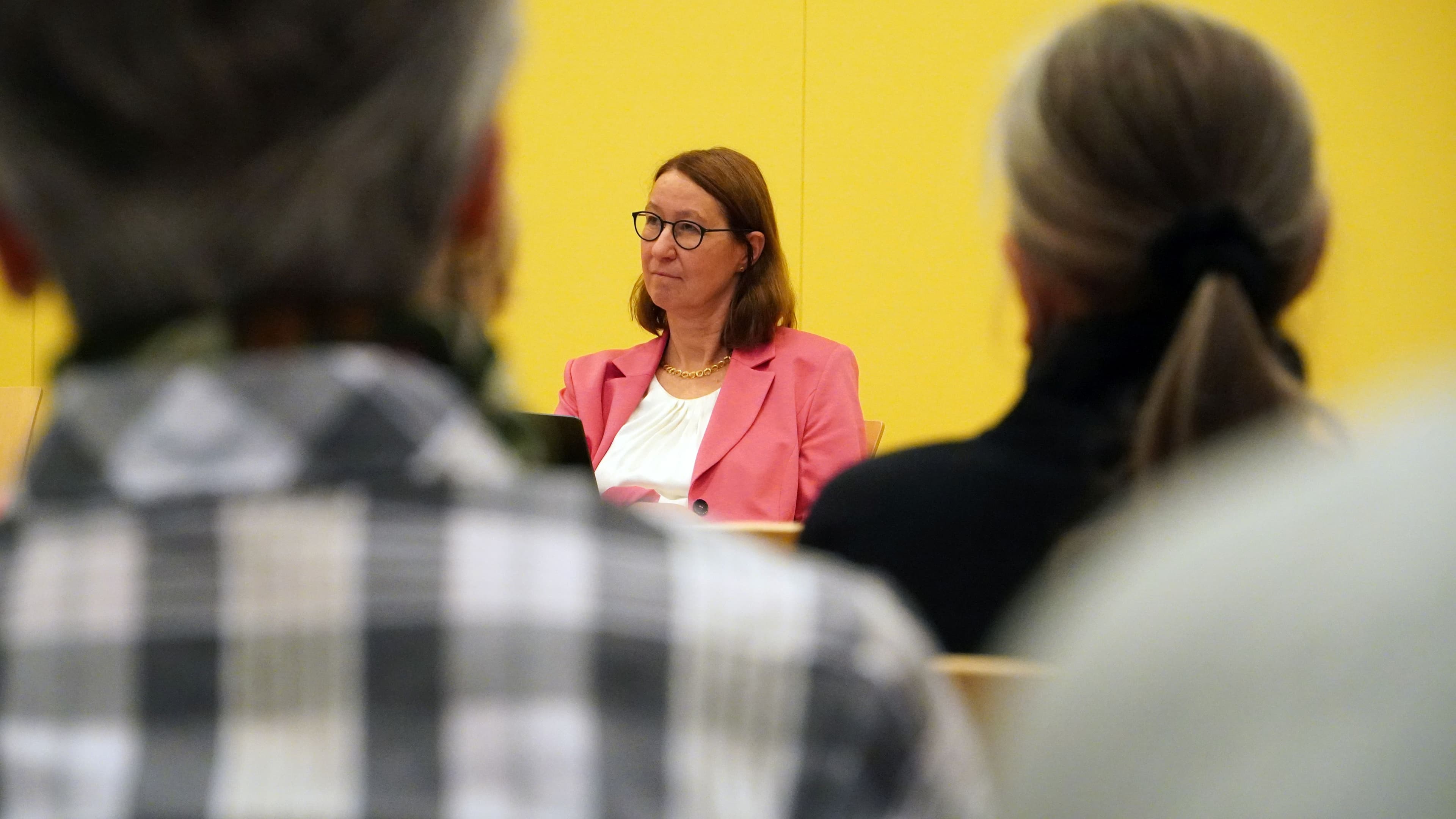 Ulrike Cress on stage at the Cannstatter Forum