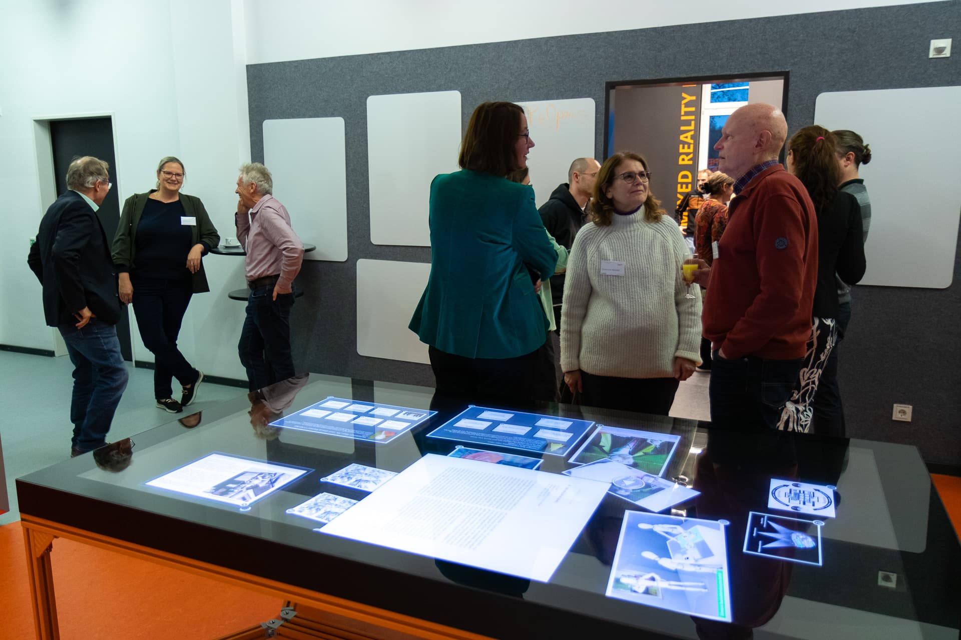 A group of IWM alumni in the Future Innovation Space