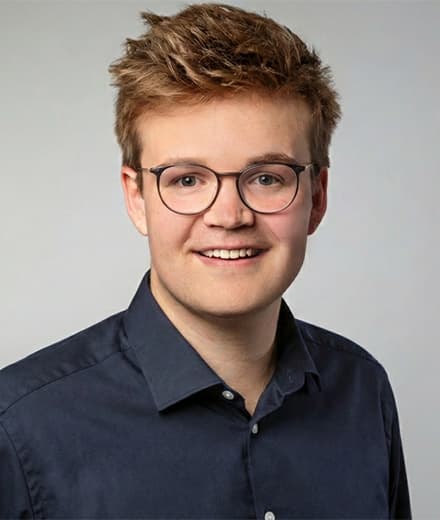 Portrait of Marcus Müller